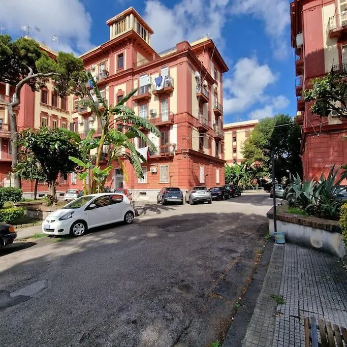 Luminhouse Napoli Hotel 0*, Naples